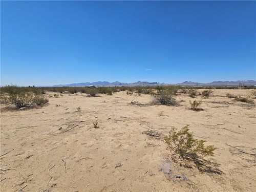00000 S Stewart Mountain Rd, Golden Valley, AZ, 86413 | Card Image
