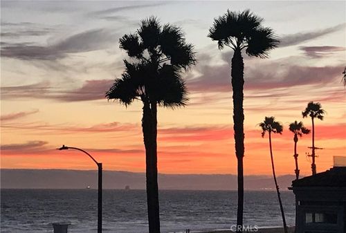 apt-313-2000 Pacific Coast Hwy, Huntington Beach, CA, 92648-3949 | Card Image