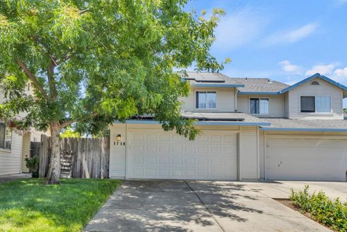 1718 Wildflower Cir, Yuba City, CA, 95993-8015 | Card Image