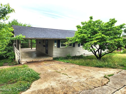 546 Bays View Court, Kingsport, TN, 37660 | Card Image