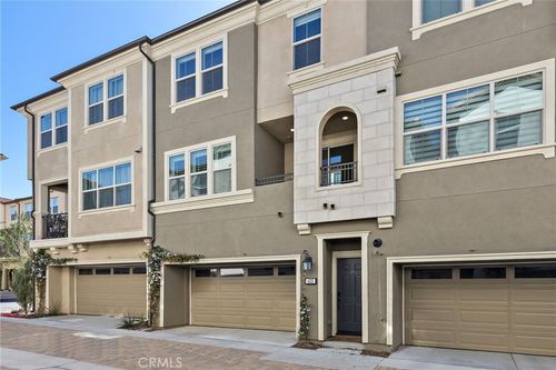 420 Coyote Pass, Lake Forest, CA, 92610-3033 | Card Image