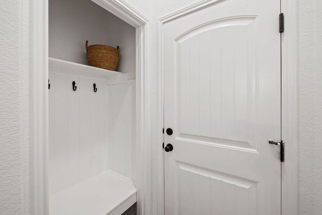 View of mudroom | Image 10