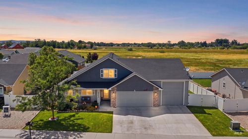 2502 Duchess Trl, Emmett, ID, 83617-5528 | Card Image