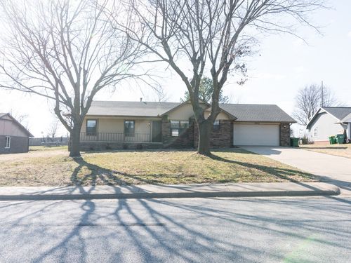 1902 Thrush St, Springdale, AR, 72764-5770 | Card Image