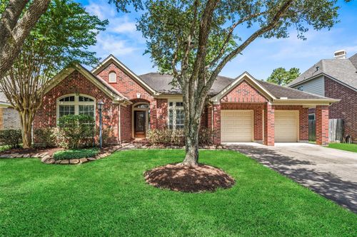 3129 Red Maple Dr, Friendswood, TX, 77546-7913 | Card Image