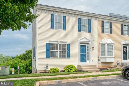 16076 Sherwin Ct, NEW FREEDOM, PA, 17349-9325 | Card Image