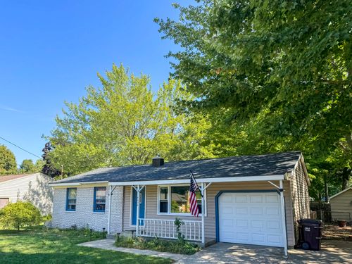 4676 Earl St, Norton Shores, MI, 49441-5416 | Card Image