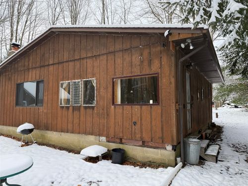 12702 Roger Dr, Espyville, PA, 16424-4436 | Card Image