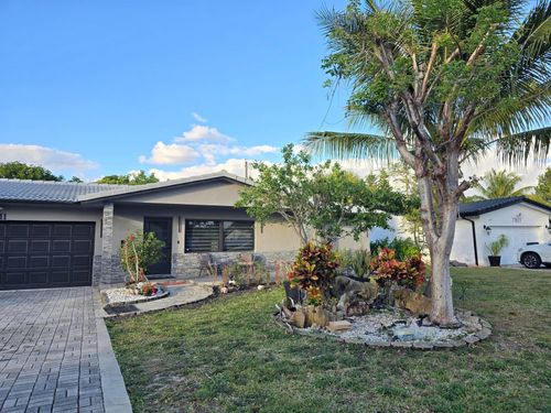 7811 Nw 40th Ct, Coral Springs, FL, 33065-1913 | Card Image