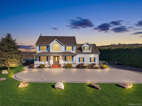 204 Brola Rd, Middletown, NY, 10940-7528 | Card Image