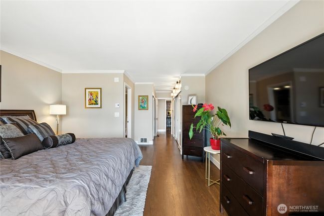 APT-101 - 9717 Ne Juanita Dr, Condo with 2 bedrooms, 2 bathrooms and 2 parking in Kirkland WA | Image 17