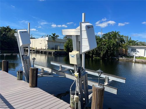 2713 Sherman St, Hollywood, FL, 33020-1824 | Card Image