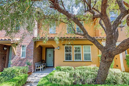 28519 Herrera St, Valencia, CA, 91354-3059 | Card Image