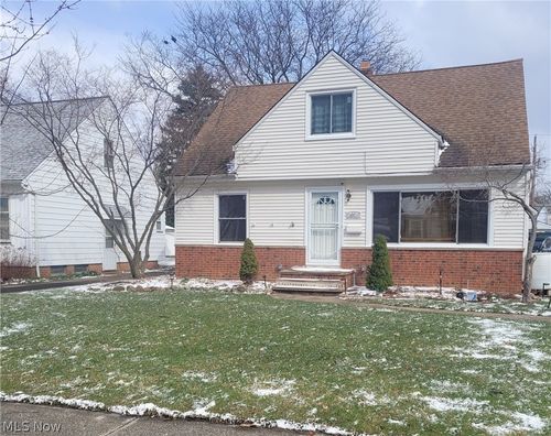 5853 Monica Ln, Garfield Heights, OH, 44125-5101 | Card Image