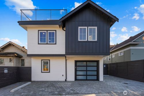 c-1004 N 48th St, Seattle, WA, 98103-6622 | Card Image