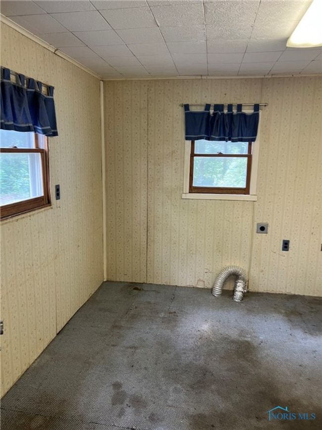 11945 Waterville Swanton Rd, House other with 4 bedrooms, 1 bathrooms and 2 parking in Whitehouse OH | Image 8