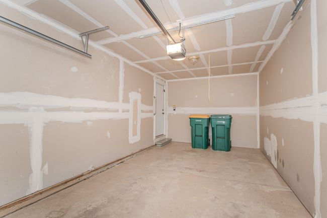 128 Commons Cir, Condo with 2 bedrooms, 2 bathrooms and null parking in Saline MI | Image 38