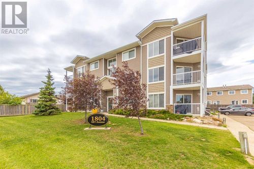 203-1804 48 Ave, Lloydminster, SK, S9V1K2 | Card Image