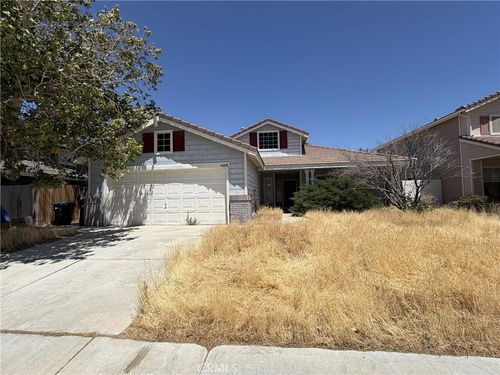 43228 Vineyard Dr, Lancaster, CA, 93535-4920 | Card Image