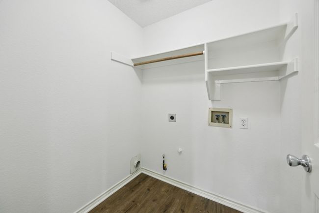 2001 Elm Creek Ln, House other with 3 bedrooms, 2 bathrooms and null parking in Flower Mound TX | Image 15