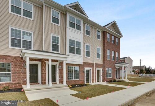 211 Kramer Ct, FLORENCE, NJ, 08518-4035 | Card Image