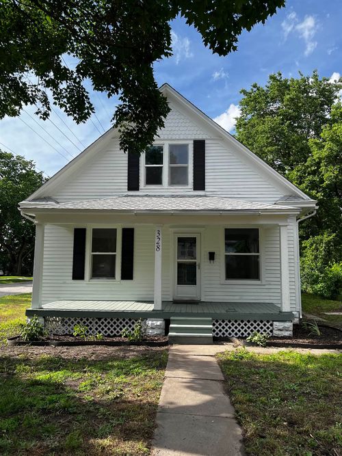 328 Sw 3rd St, Newton, KS, 67114-3618 | Card Image