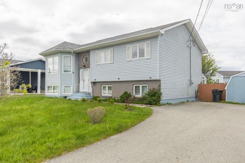 486 Brunswick St, Yarmouth, NS, B5A4S1 | Card Image