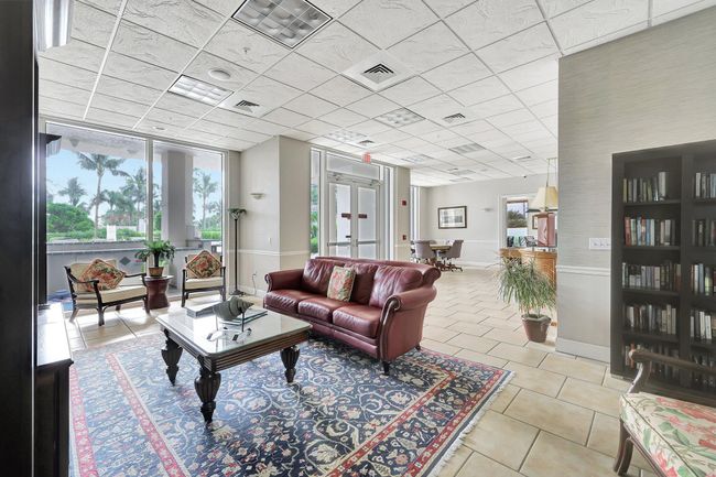 APT-1404 - 5049 N Highway A1a, Condo with 3 bedrooms, 2 bathrooms and null parking in Hutchinson Island FL | Image 49