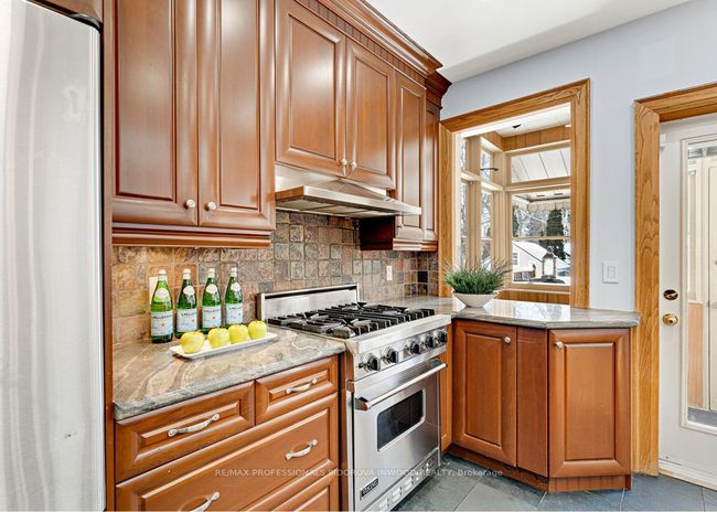 117 Colbeck St, House other with 4 bedrooms, 2 bathrooms and 1 parking in Toronto ON | Image 12