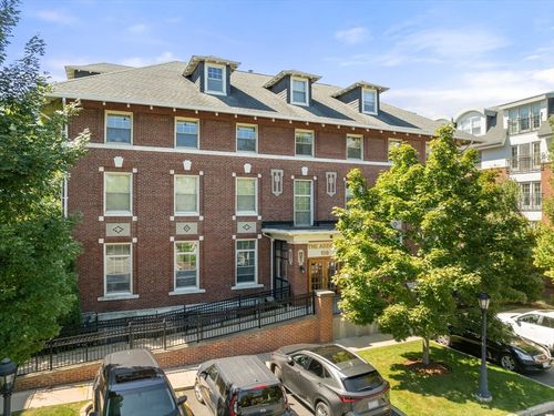 apt-7-190 Corey Rd, Brighton, MA, 02135-8202 | Card Image