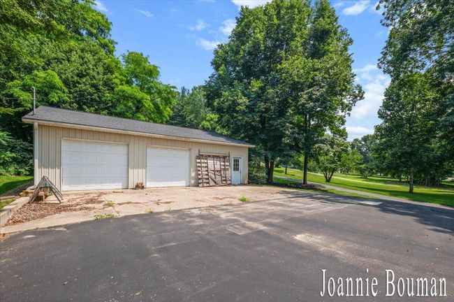 10466 Riverview Dr, House other with 5 bedrooms, 4 bathrooms and null parking in Plainwell MI | Image 44