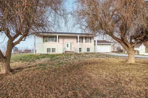 5832 Curlew Ln, Pasco, WA, 99301-8914 | Card Image