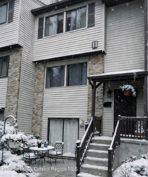 259 Village Court, Kingston, NY, 12401 | Card Image