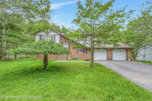 1010 Knollwood Dr, Tobyhanna, PA, 18466-3616 | Card Image