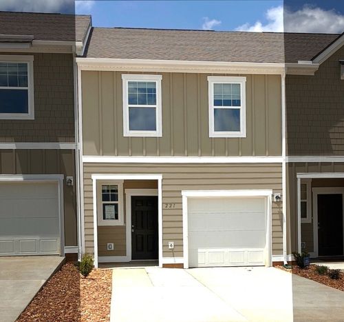 221 Darlington Dr, Dickson, TN, 37055-2570 | Card Image