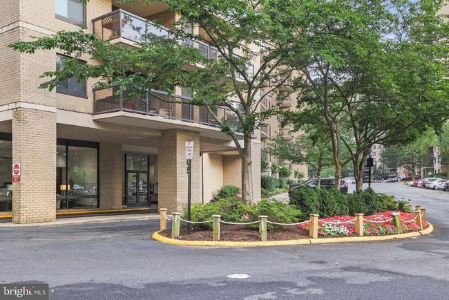 UNIT-1712 - 205 Yoakum Pkwy, Condo with 3 bedrooms, 2 bathrooms and null parking in ALEXANDRIA VA | Image 5