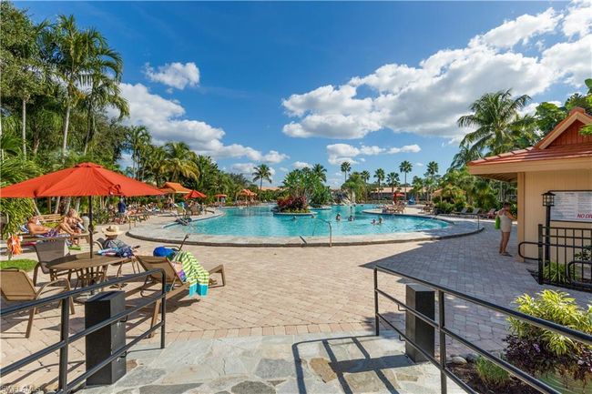 APT-5401 - 1972 Cascades Dr, Condo with 3 bedrooms, 2 bathrooms and 1 parking in NAPLES FL | Image 44