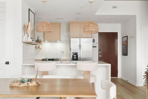 apt-1018-360 Nueces St, Austin, TX, 78701-4197 | Card Image