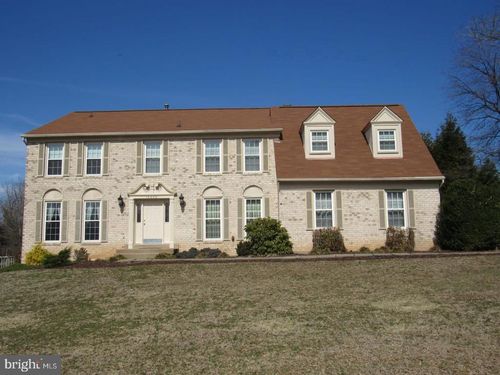 10406 Dunn Meadow Rd, VIENNA, VA, 22182-1327 | Card Image