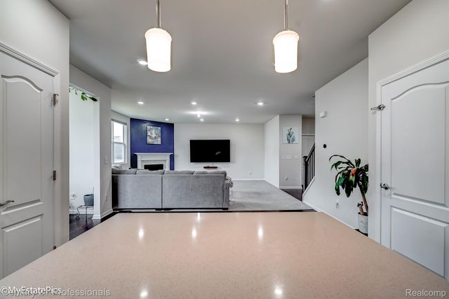 6044 Fieldstone Circle, House other with 4 bedrooms, 3 bathrooms and null parking in South Lyon MI | Image 11