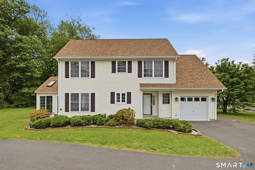 40-40 Fitch Meadow Ln, South Windsor, CT, 06074-1037 | Card Image