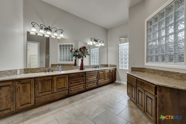 116 San Salvadore, House other with 4 bedrooms, 3 bathrooms and null parking in Canyon Lake TX | Image 20