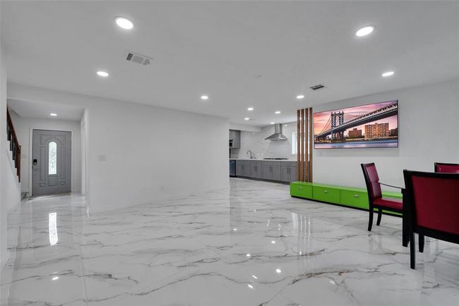 1906 Night Star Ln, House other with 4 bedrooms, 2 bathrooms and 2 parking in Houston TX | Image 8