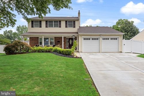 203 Patricia Ave, Delran, NJ, 08075-2113 | Card Image