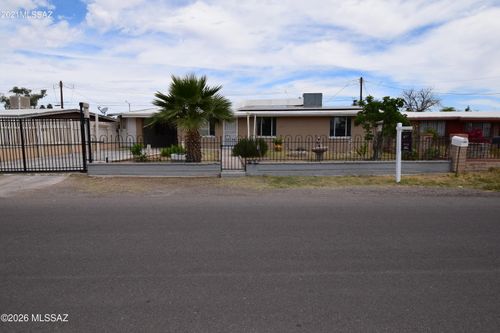 1908 W Root Lane, Tucson, AZ, 85705 | Card Image