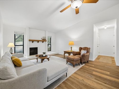 214-4159 Steck Ave, Austin, TX, 78759-8525 | Card Image