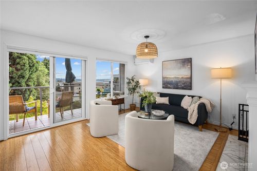 f401-1311 12th Ave S, Seattle, WA, 98144-3483 | Card Image