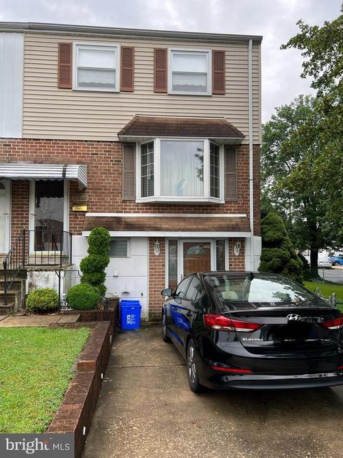 12040 Farwell Rd, PHILADELPHIA, PA, 19154-2713 | Card Image