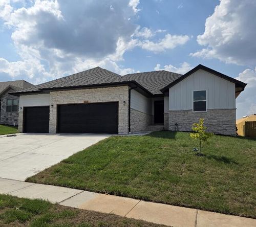 939 S Pindall Ln, Nixa, MO, 65714-4284 | Card Image