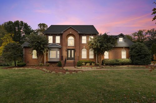 9316 Chesapeake Dr, Brentwood, TN, 37027-7458 | Card Image